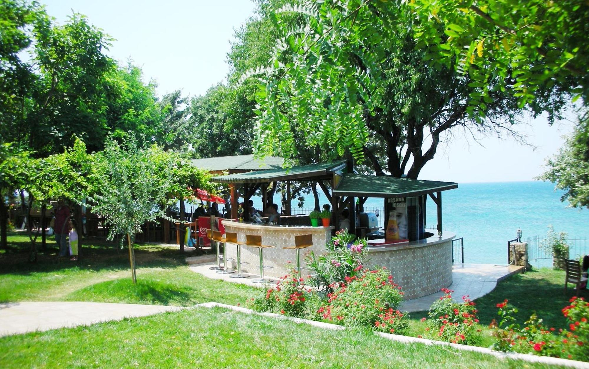 Troas Beach Hotel Tavakli Bagian luar foto