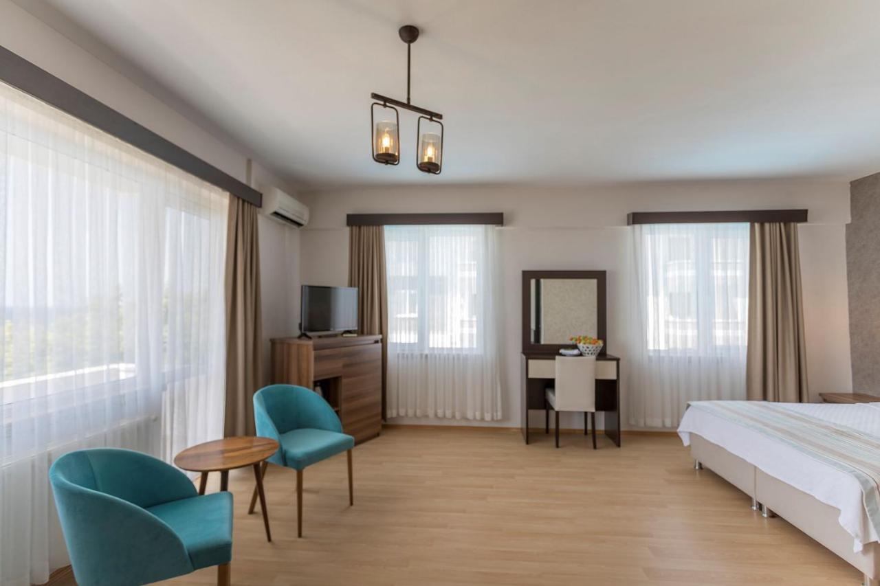 Troas Beach Hotel Tavakli Bagian luar foto