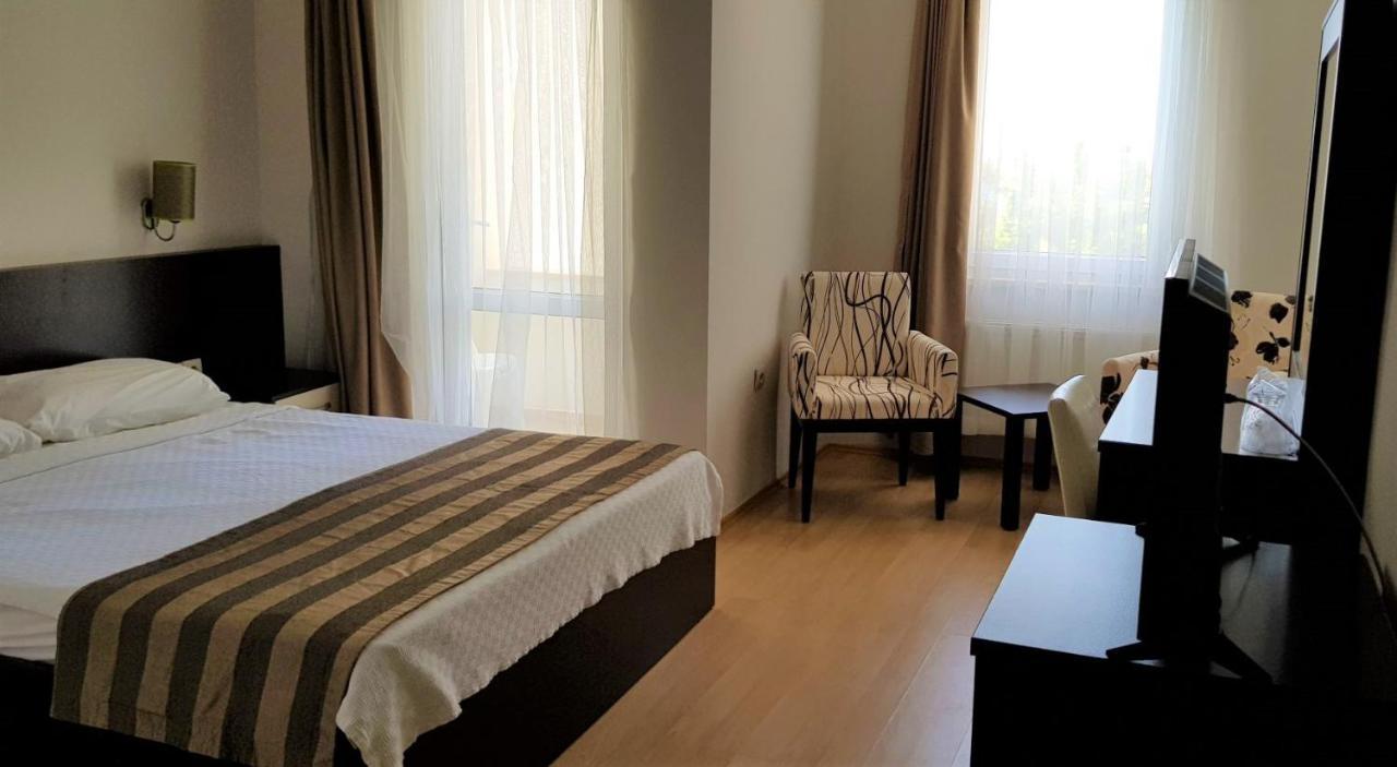 Troas Beach Hotel Tavakli Bagian luar foto