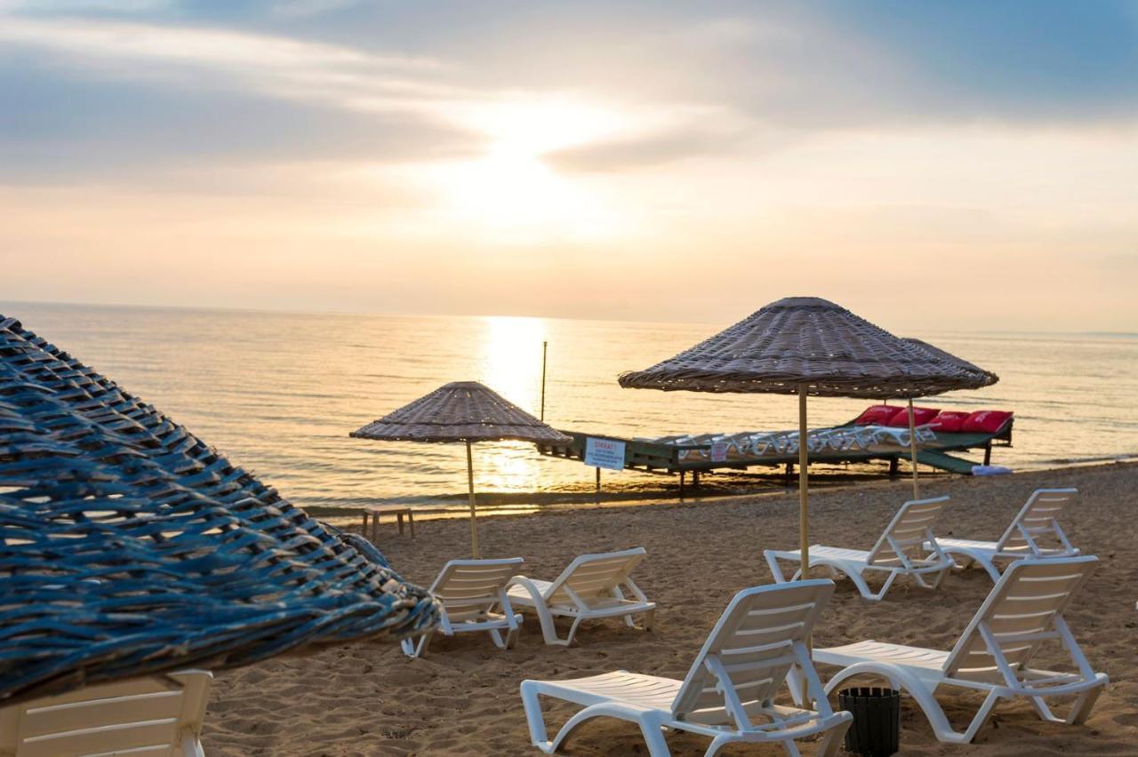 Troas Beach Hotel Tavakli Bagian luar foto
