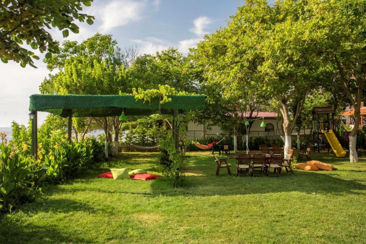 Troas Beach Hotel Tavakli Bagian luar foto