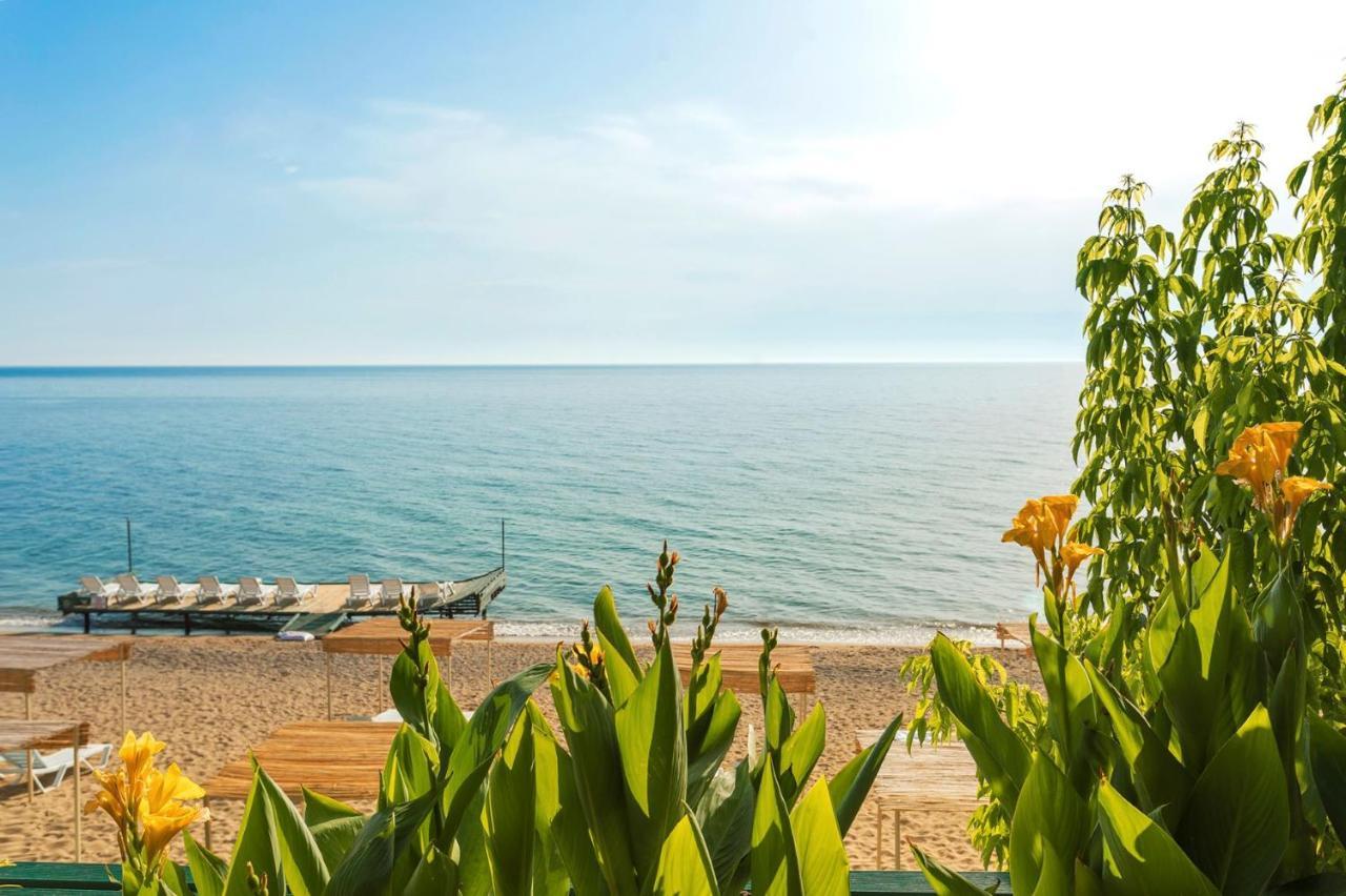 Troas Beach Hotel Tavakli Bagian luar foto